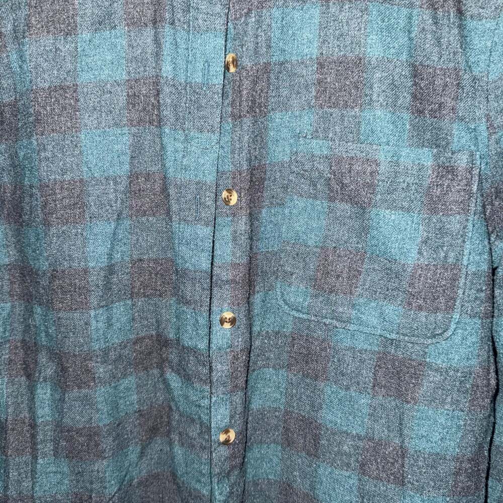 Aeropostale Women's Boyfriend Fit Green and Blue Plaid Flannel Button Down Shirt